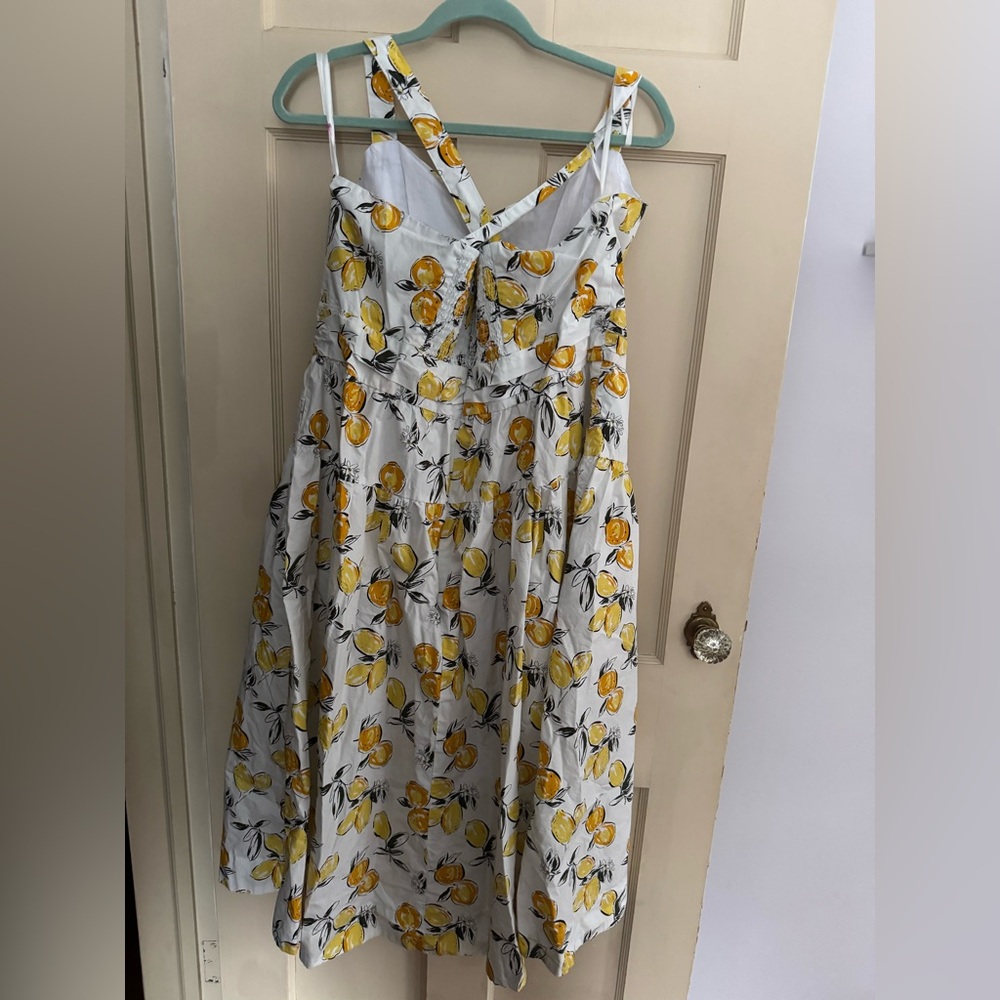 Free Assembly Women's Ruched Cutout Cotton Midi Dress Lemon Print White Sundress - Picture 9 of 9